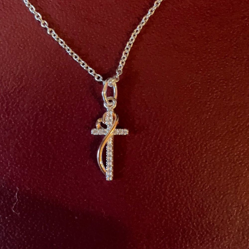 Delicate cross necklace
